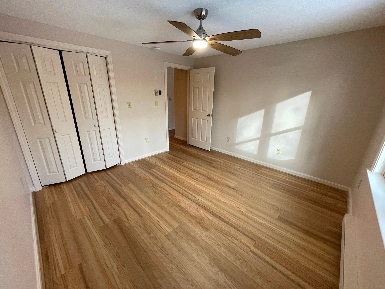 Building Photo - 2 Chickadee Ln