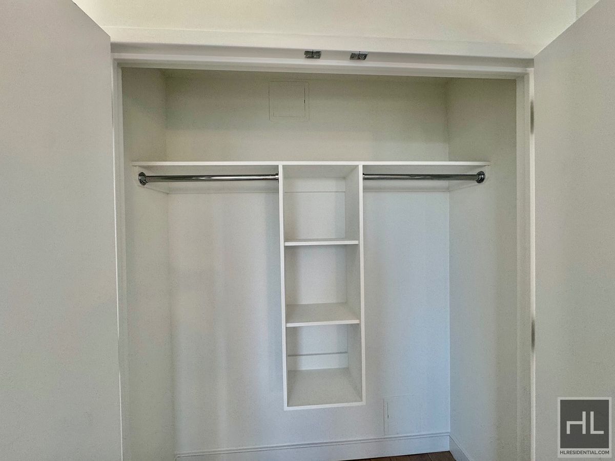 Building Photo - Rent stabilized 1 bedroom spanning 725 sq ...