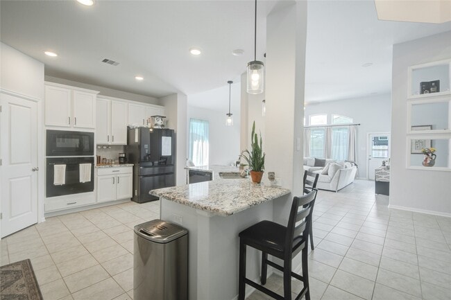 Building Photo - 8603 Herring Ln