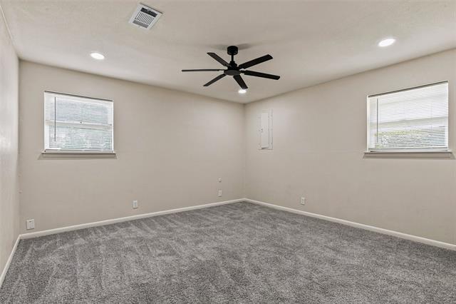 Building Photo - 532 FM 1187