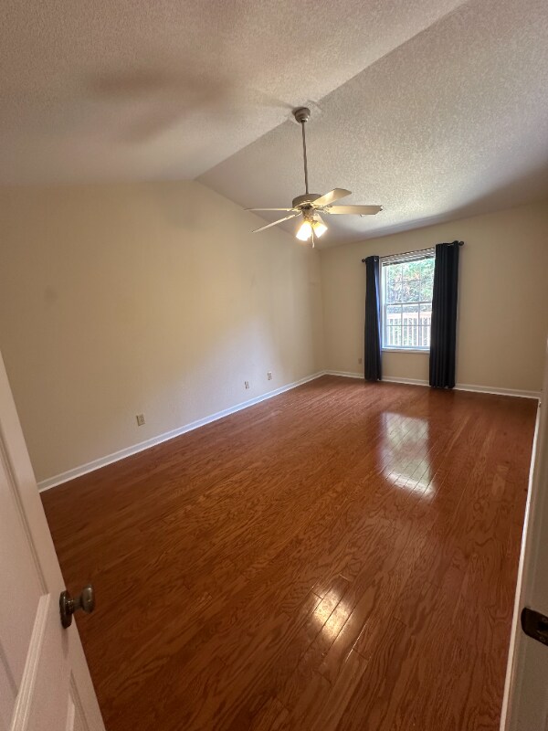 Building Photo - 568 Brookshire Way