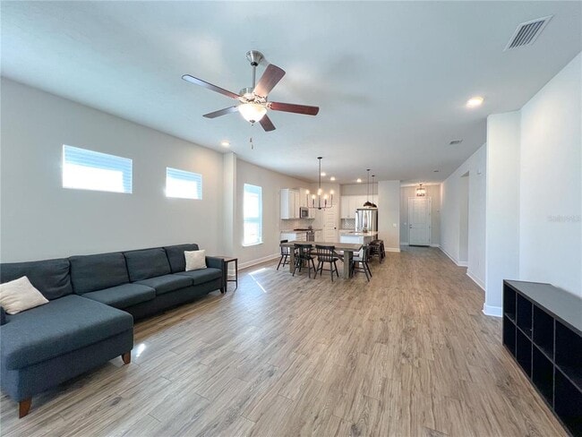 Building Photo - 9340 SW 67th Ln