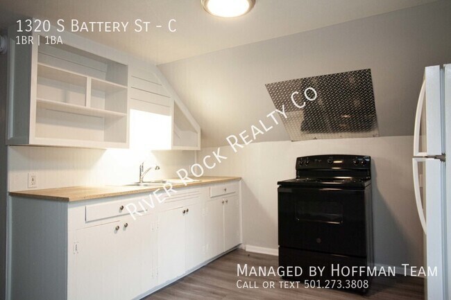 Building Photo - 1320 S Battery St