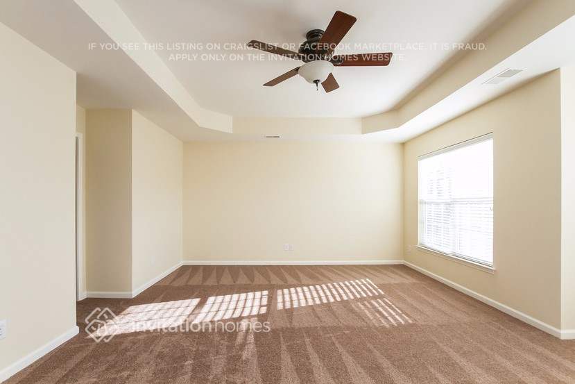 Building Photo - 9834 Edinburgh Ln