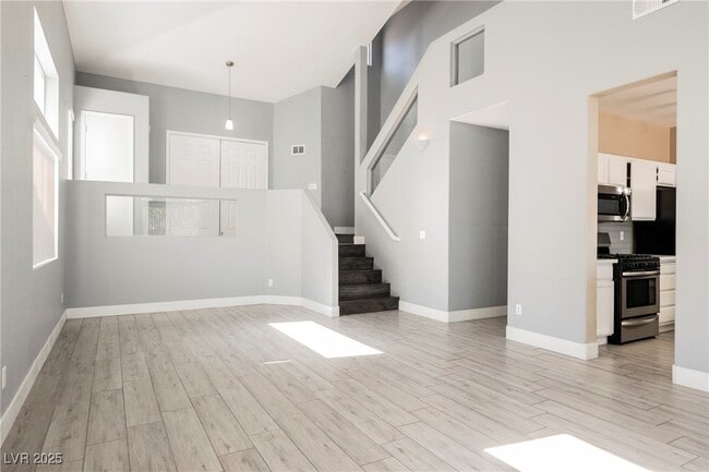 Building Photo - 138 Cam Capri