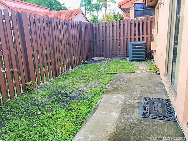 Building Photo - 6334 NW 170th Ln