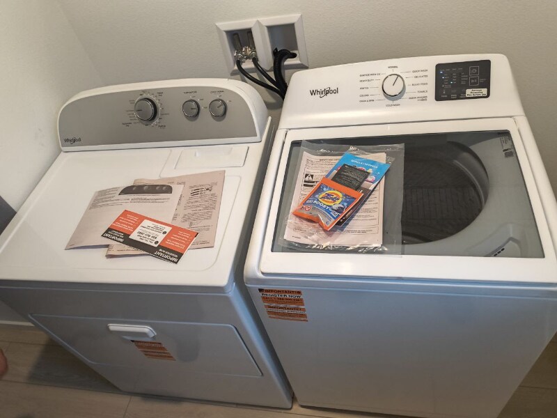 Building Photo - 24526 E Short Tail Ln