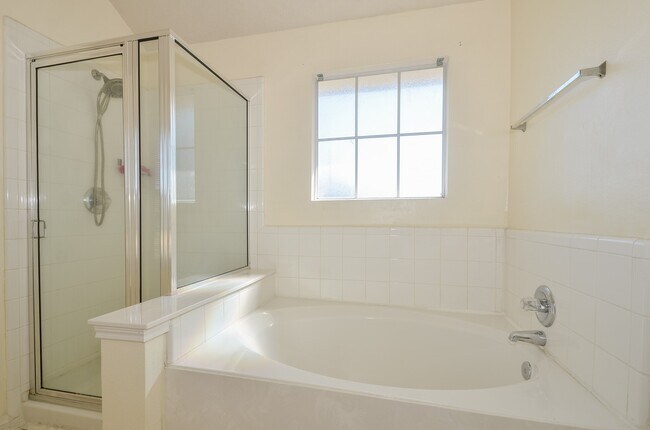 Building Photo - 15002 Turphin Way