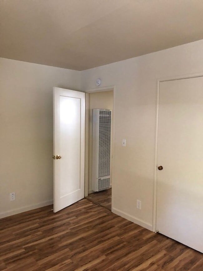 Building Photo - Adorable 2 bed 1 bath home near Downtown V...