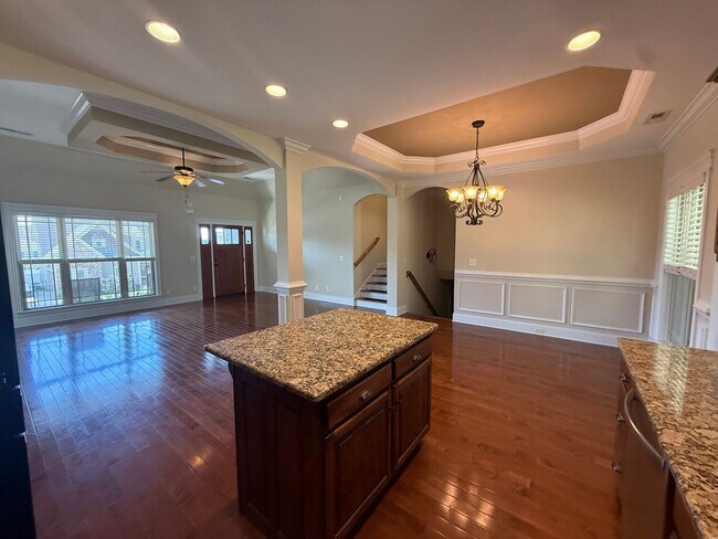 Building Photo - Elegant 3-Bedroom Home in Gated Seven Lakes with Community Pool