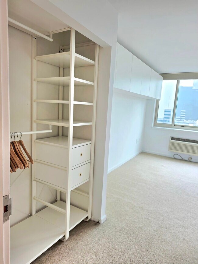 Building Photo - 20 2nd street WASHINGTON St