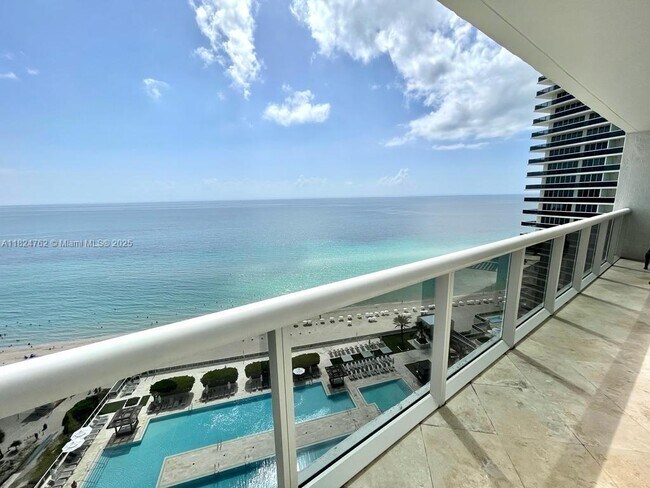 Building Photo - 1800 S Ocean Dr