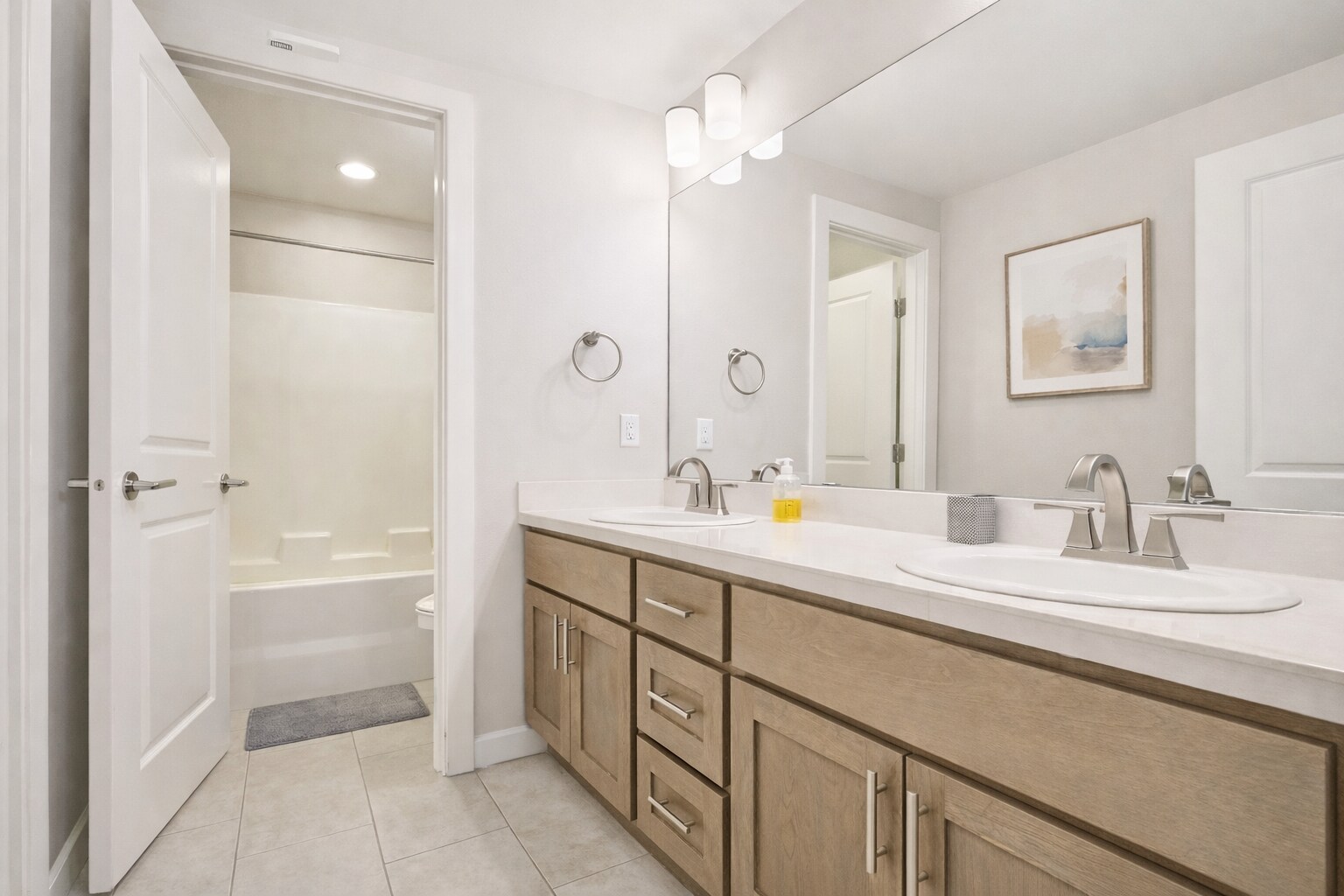 Building Photo - 10714 NE 97th Ave