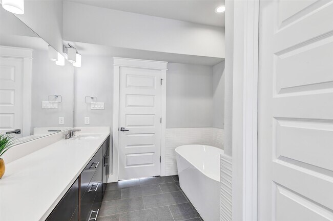 Building Photo - 3309 Baron St