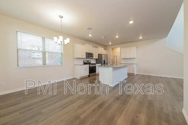 Building Photo - 2292 Jasper Dr