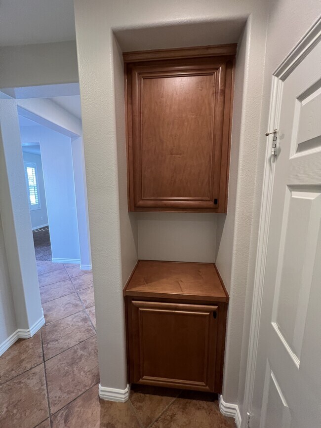 Building Photo - 28839 Chatham Ln