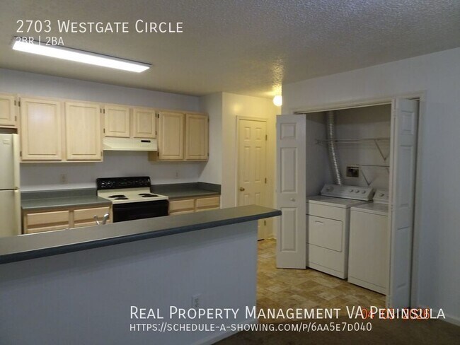Building Photo - 2703 Westgate Cir