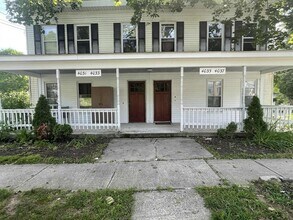 Building Photo - 4031-4037-4037 Pleasant St