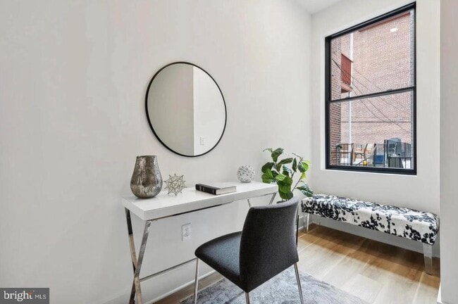 Building Photo - 2015 13th St NW