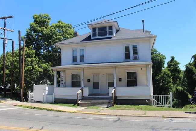 Building Photo - 142 N Lancaster St