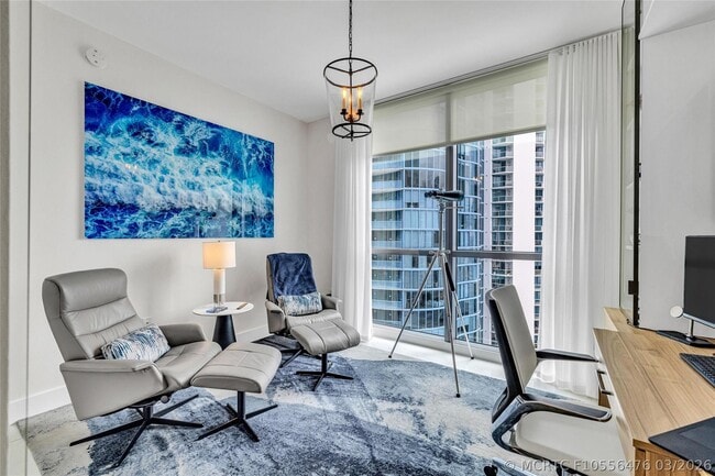 Building Photo - 100 E Las Olas Blvd