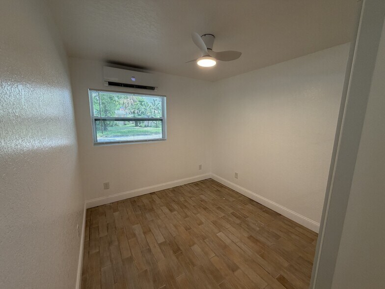 Building Photo - 1 Bed/1 Bath