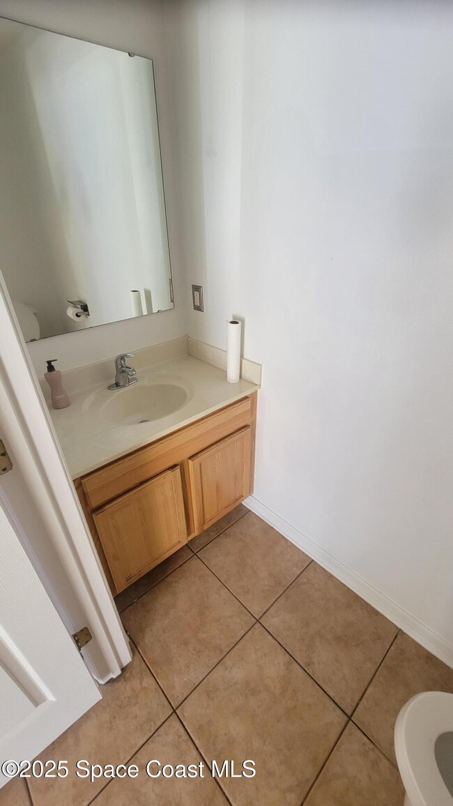 Building Photo - 4590 Bellaluna Dr