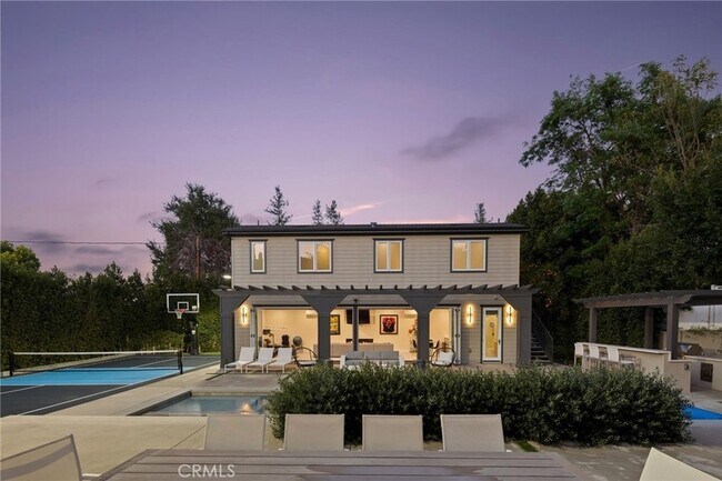 Building Photo - 15547 Valley Vista Blvd