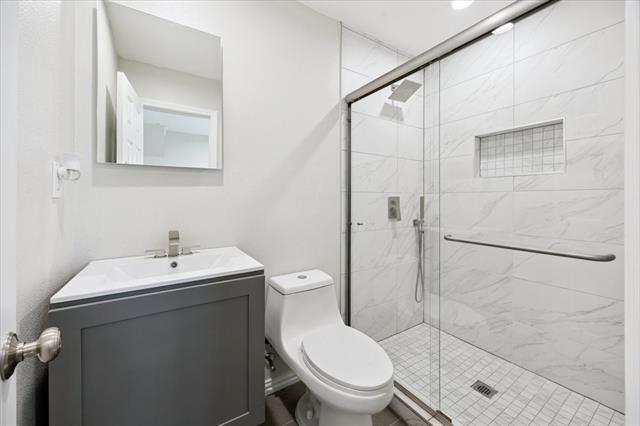 Building Photo - 2509 Avenel Dr