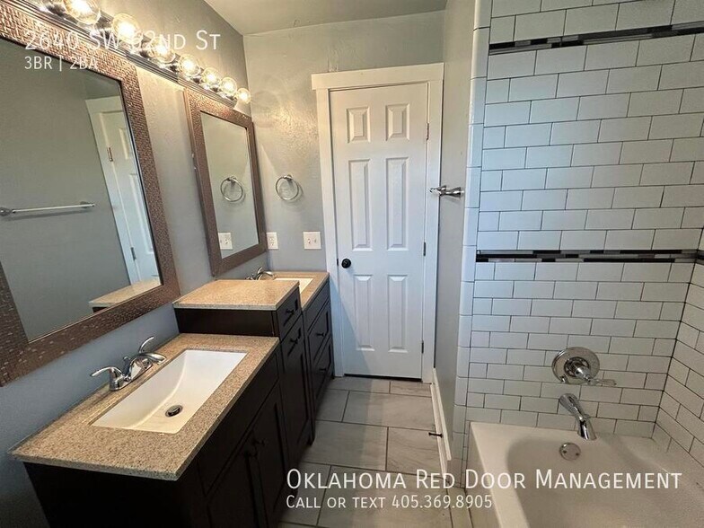 Building Photo - 2640 SW 62nd St