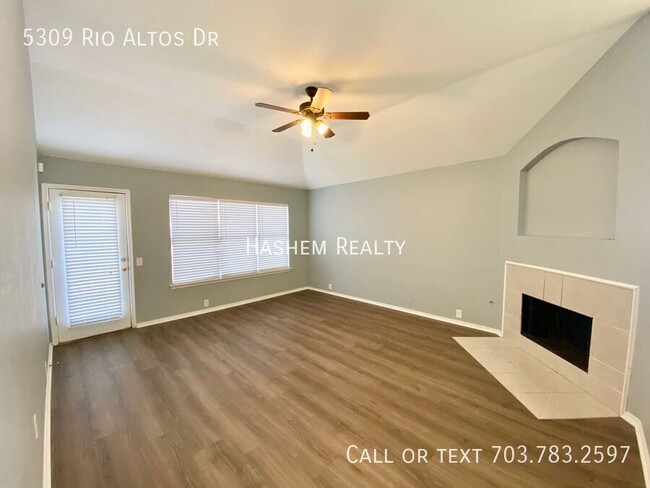 Building Photo - 5309 Rio Altos Dr