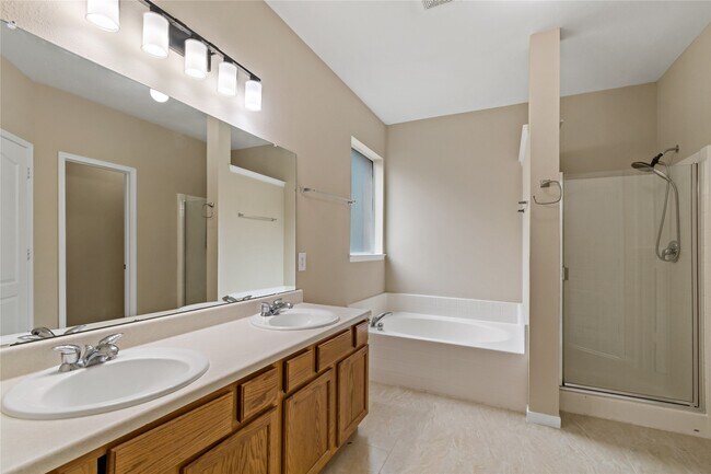 Building Photo - 2609 Hewn Rock Way