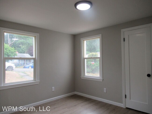 Building Photo - 2 br, 1 bath House - 435 Windsor Way NE