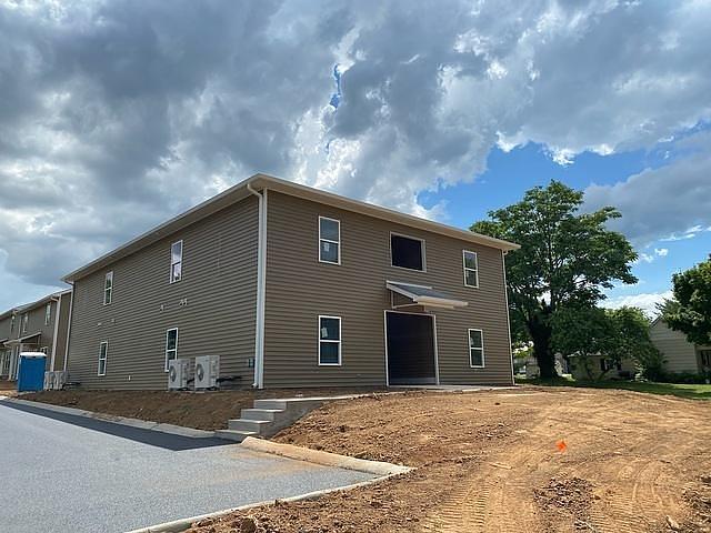 Primary Photo - 1125 Old Barren River Rd