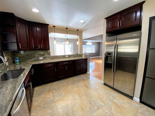 Building Photo - 341YOS