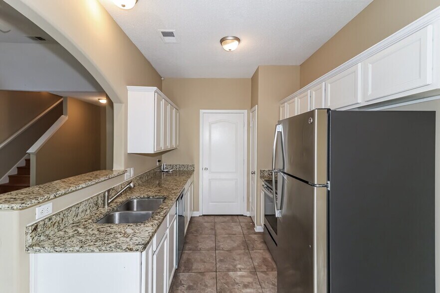 Building Photo - 1033 Cordova Ridge Pl