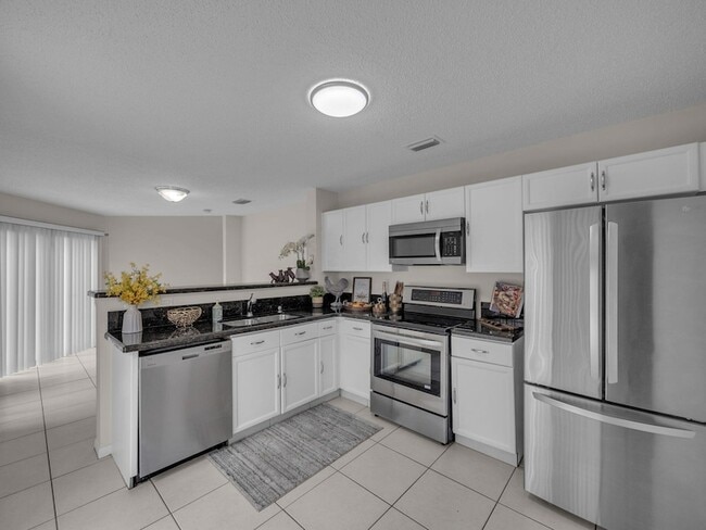 Building Photo - 1744 Shoreside Cir