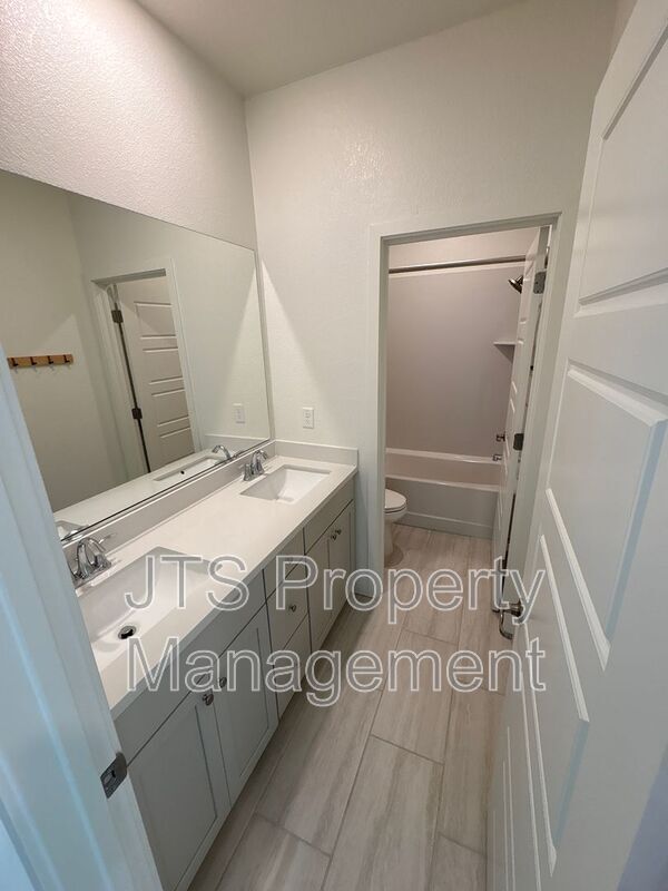 Building Photo - 3500 Birdland Ave