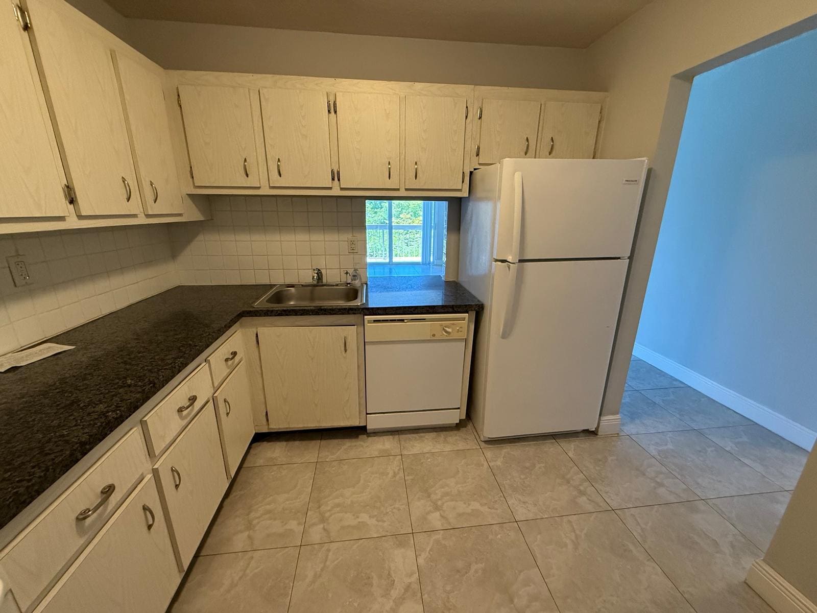 Building Photo - 7850 Camino Real