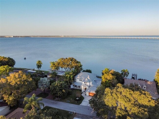 Building Photo - 1828 Sunrise Blvd