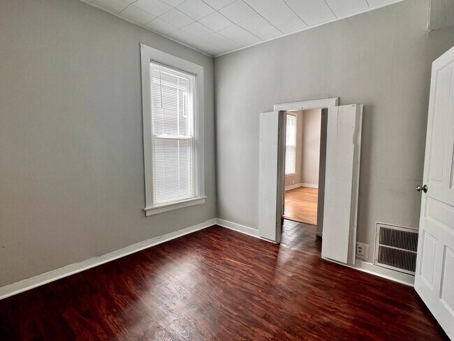 Building Photo - 740 Belleforte Ave