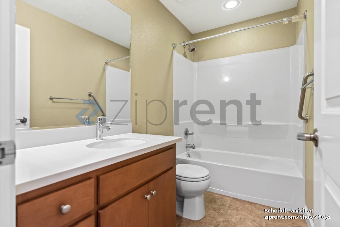 Building Photo - 937 Glen Valley Terrace