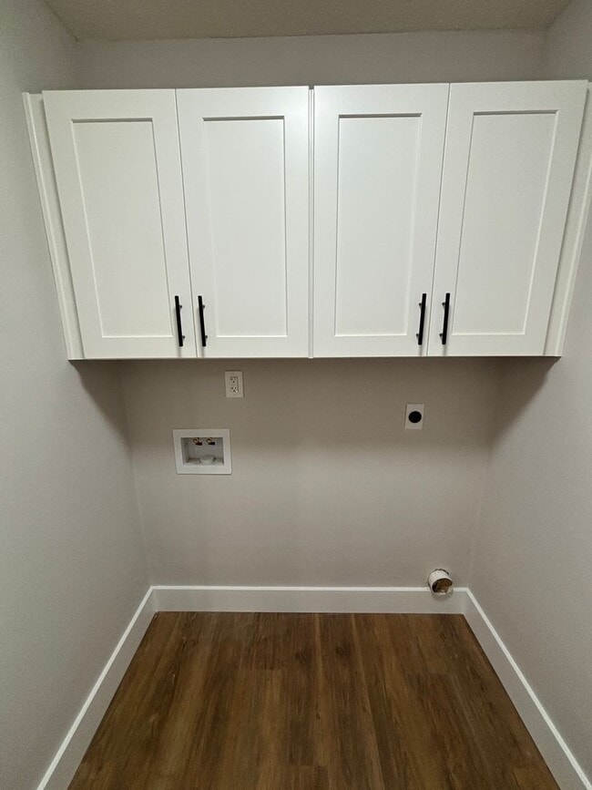 Building Photo - 414 Indian Trail