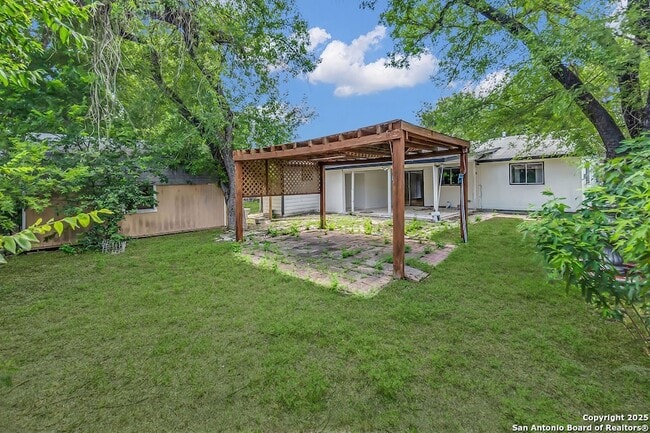 Building Photo - 9018 Ozalid Ln
