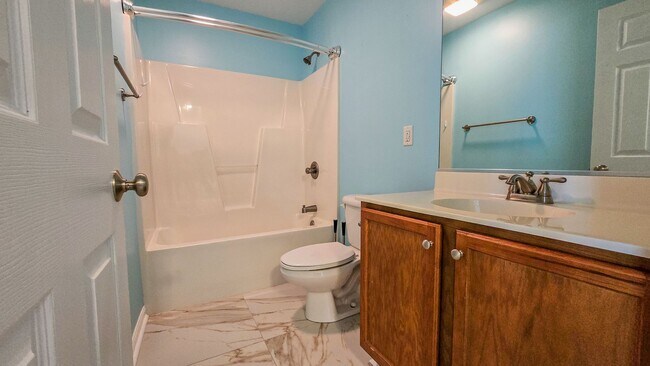 Building Photo - 432 Mallard View Ln