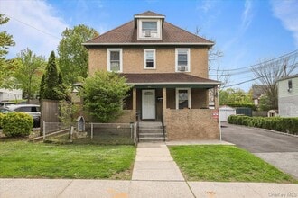 Building Photo - 152 Summerfield St