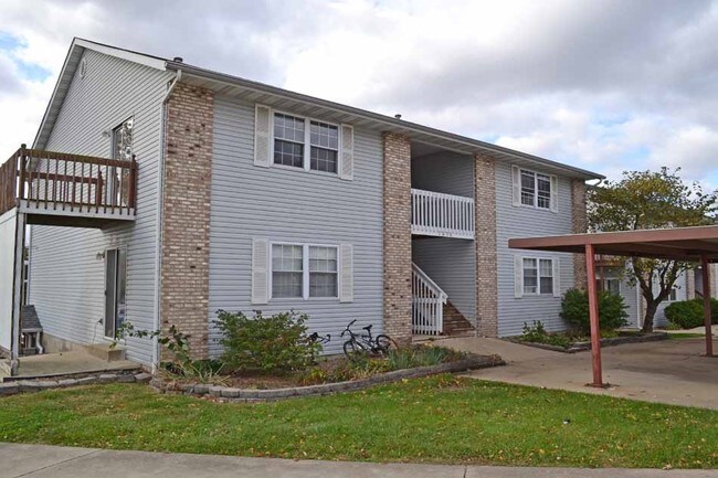 Building Photo - 2636-2644 Villa Park Dr