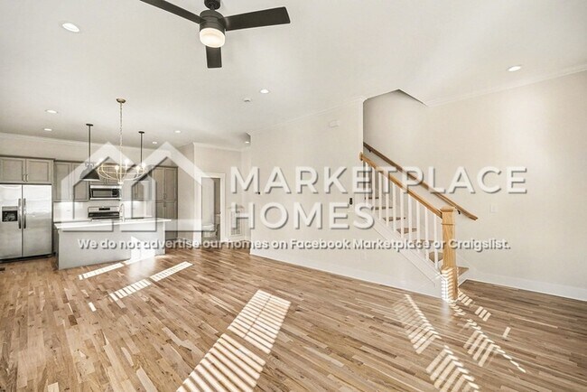 Building Photo - 978 Dozier Pl