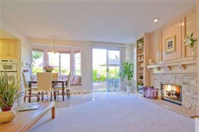 Building Photo - 1735 Butterfly Ct