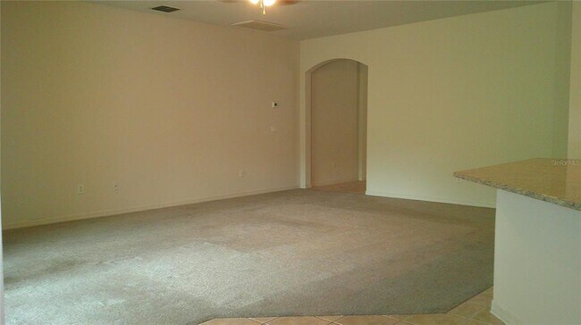 Building Photo - 609 Cedar Waxwing Dr